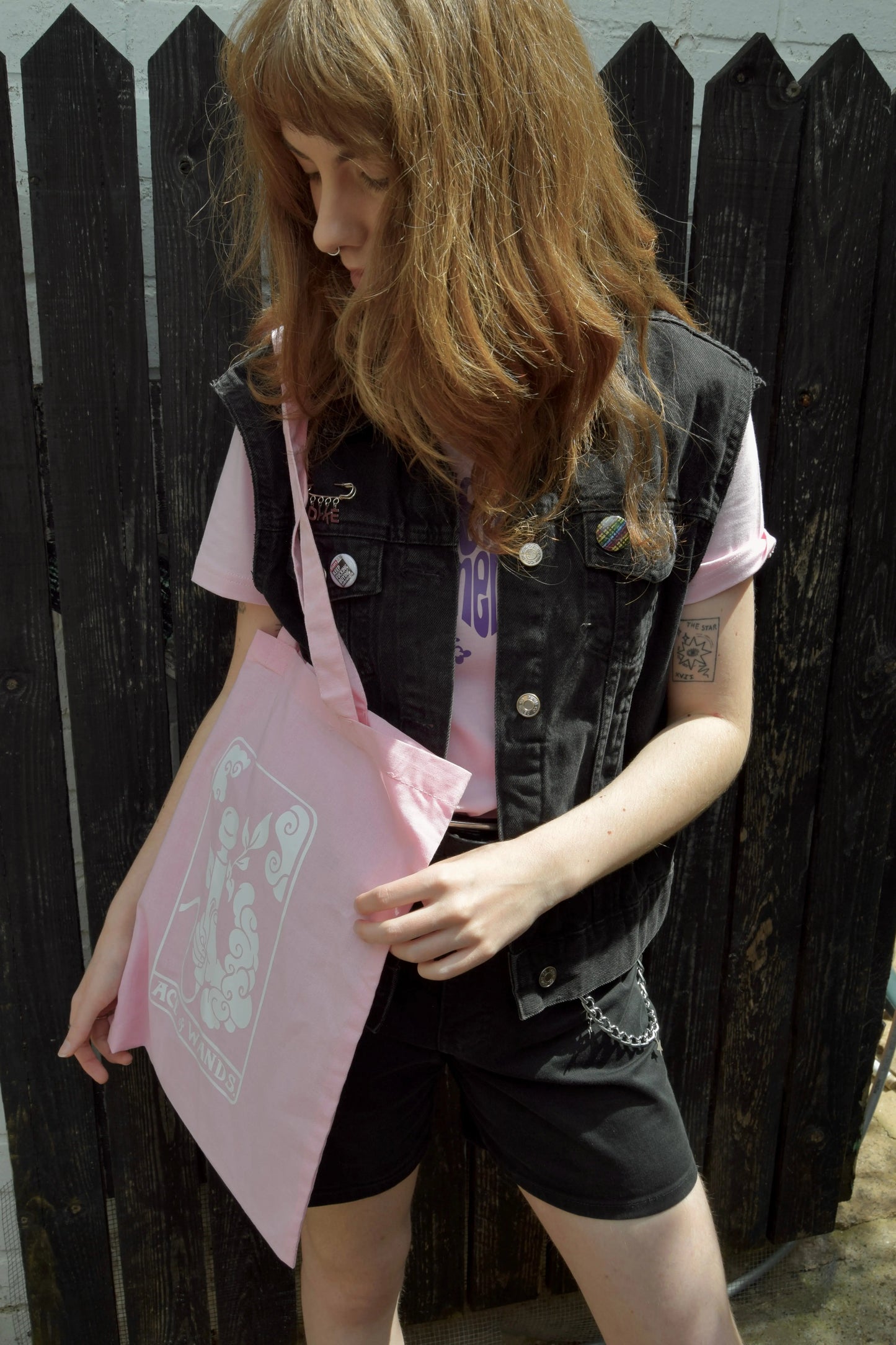 'The Ace of Wands' tarot card Tote bag in Pink Leftbians
