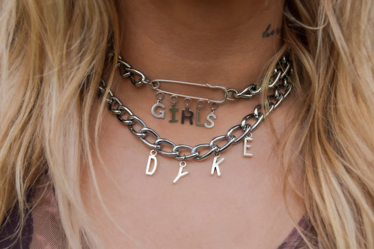 Girls kilt pin chunky chain choker necklace Leftbians
