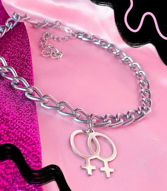 Double venus symbol on chunky chain necklace Leftbians