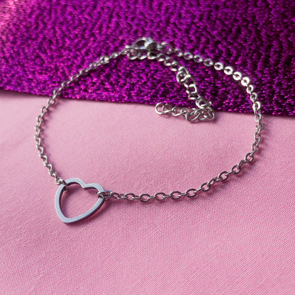 Love heart charm bracelet