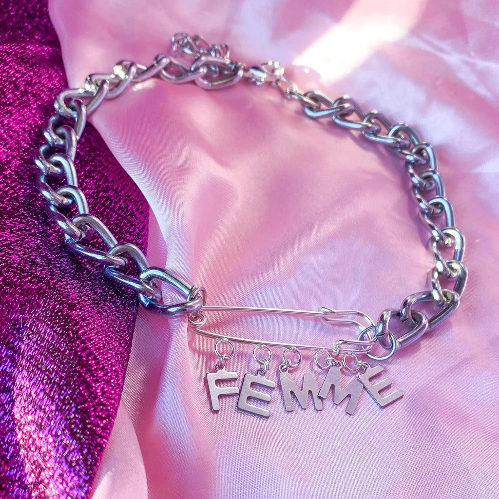 Femme kilt pin chunky chain choker necklace Leftbians