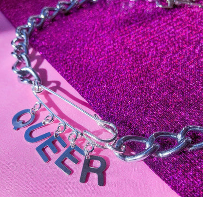 Queer kilt pin chunky chain choker necklace