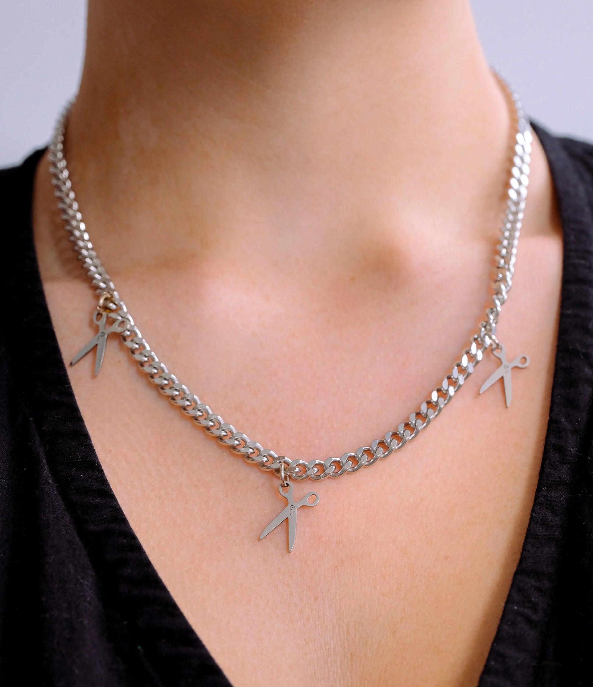 Multi scissor charm chain in stainless steel Leftbians