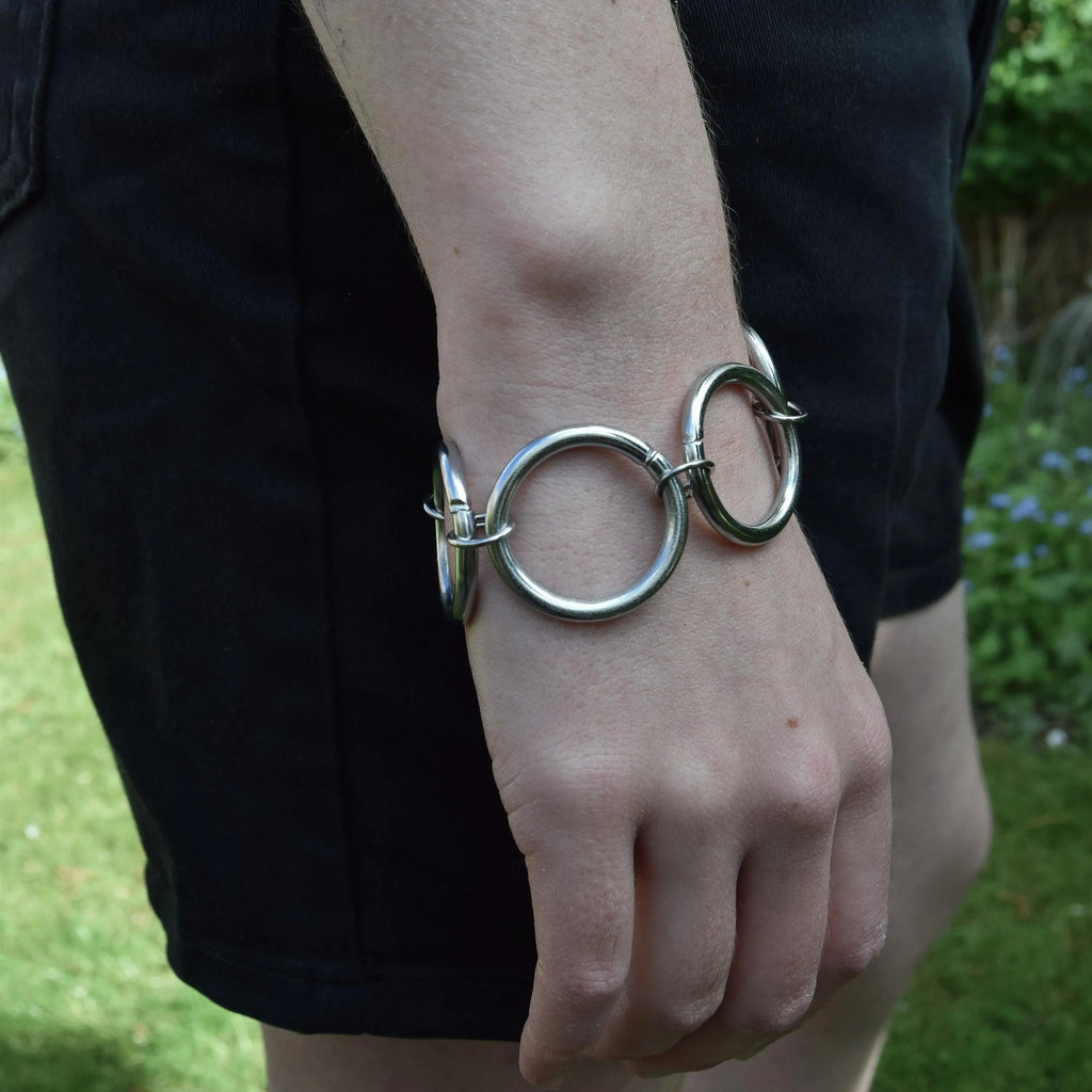 Multiple O ring chunky bracelet Leftbians
