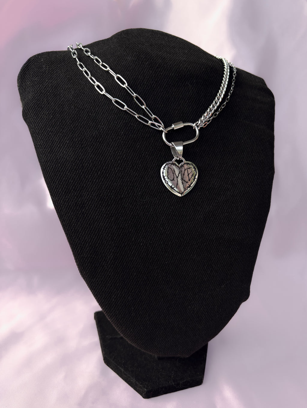 Dyke Barbed Wire Engraved Heart Carabiner Chain Necklace in 304 Stainless Steel