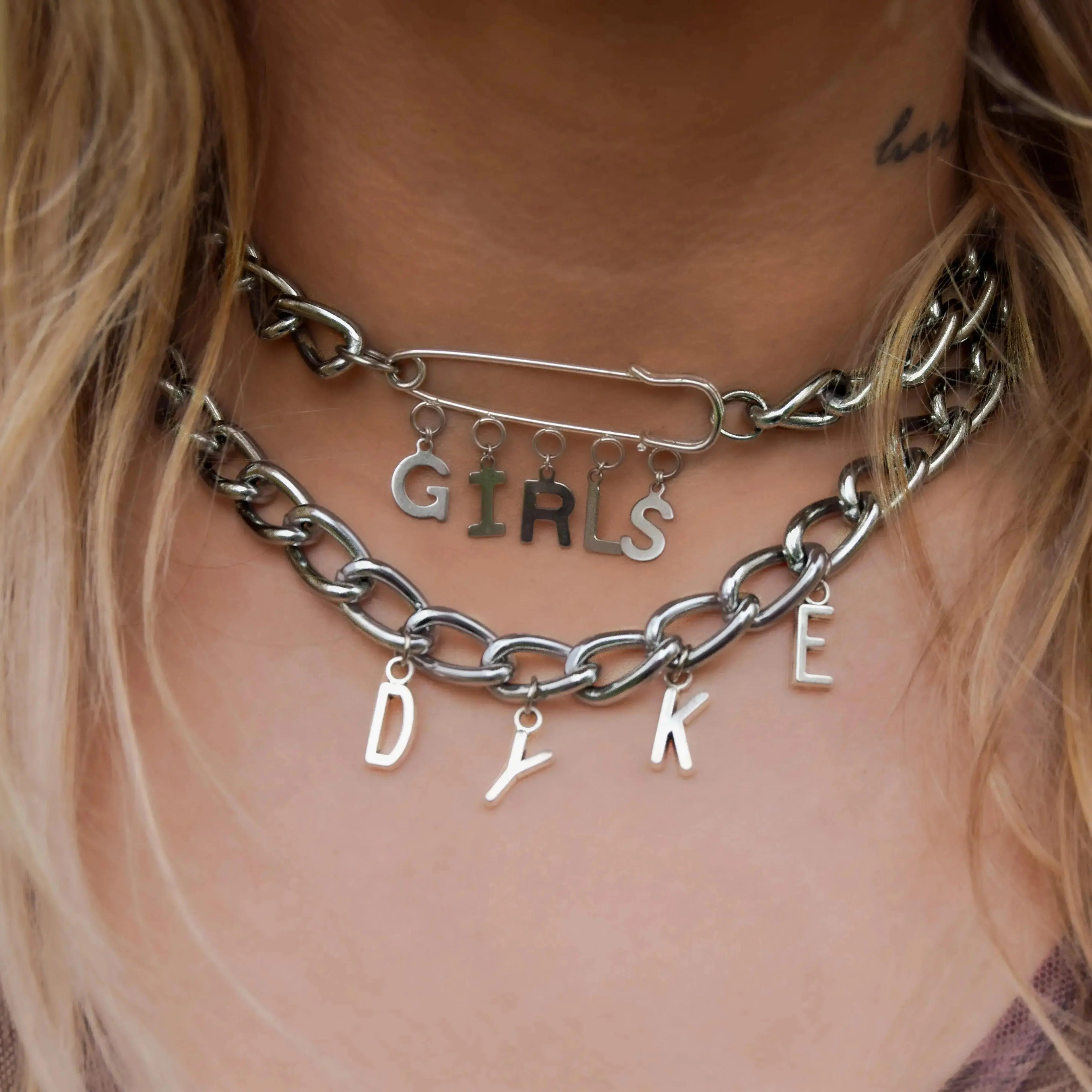 Girls kilt pin chunky chain choker necklace Leftbians