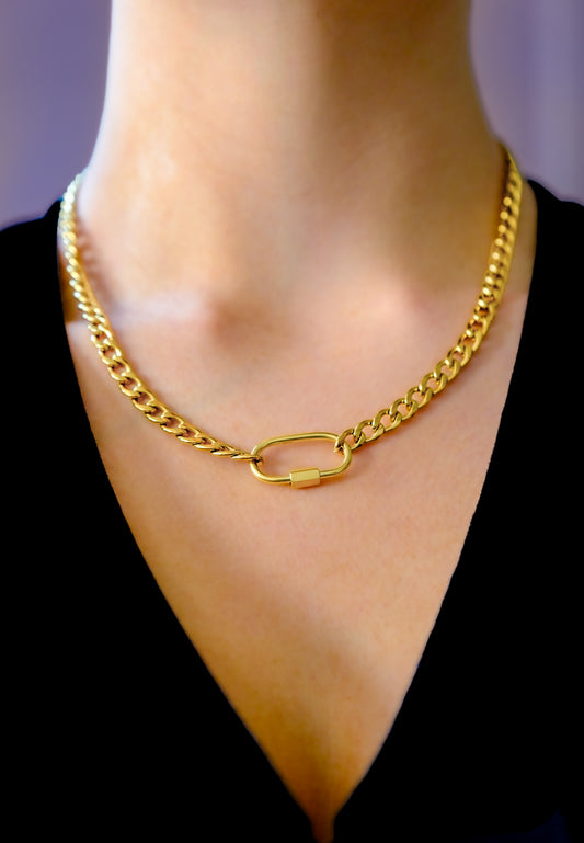 Chunky gold carabiner chain necklace in 304 stainless steel