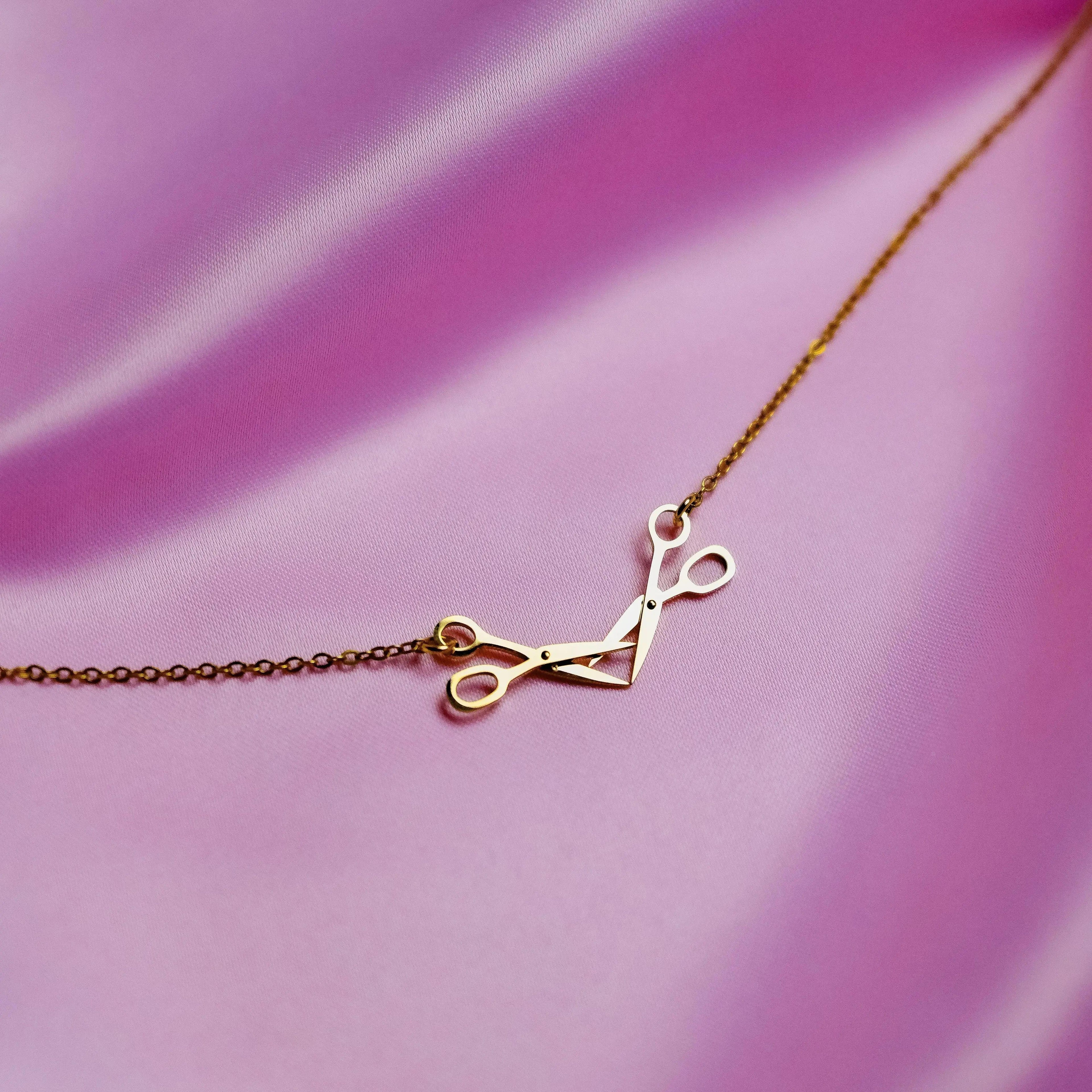 Gold Scissor necklace in 304 stainless steel Leftbians