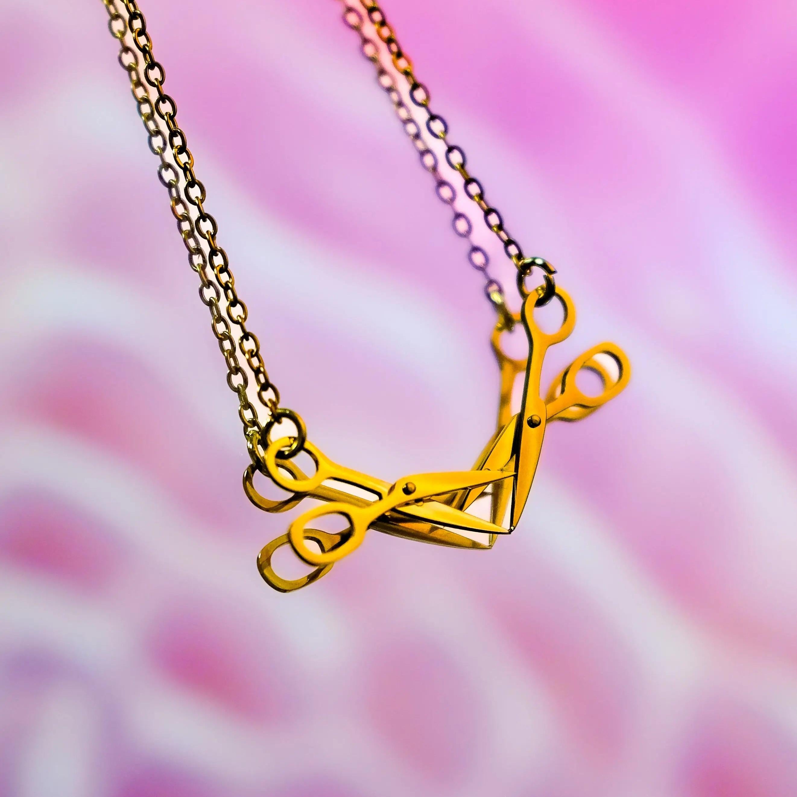 Gold Scissor necklace in 304 stainless steel Leftbians
