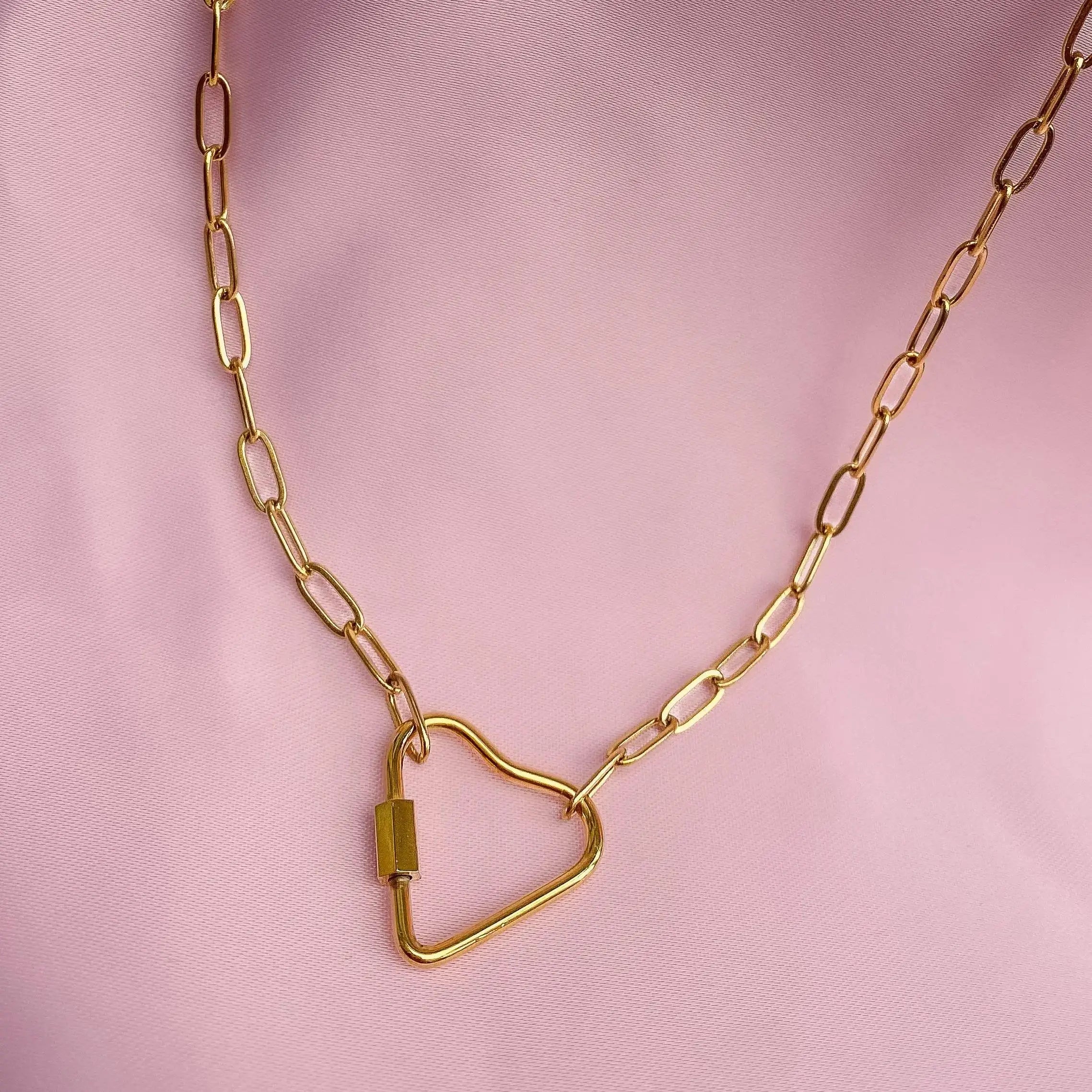 Gold heart carabiner necklace in 304 stainless steel Leftbians