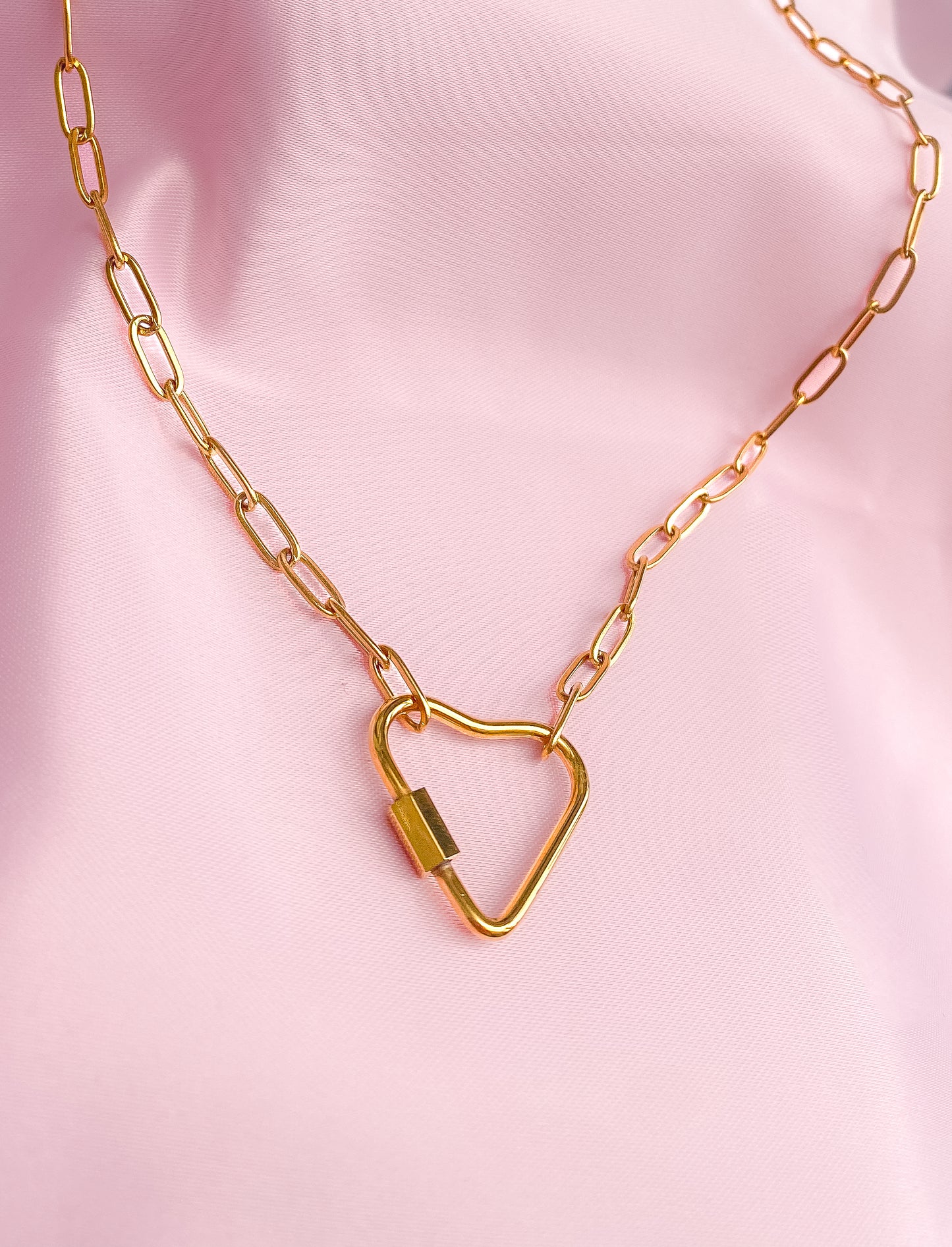 Gold heart carabiner necklace in 304 stainless steel