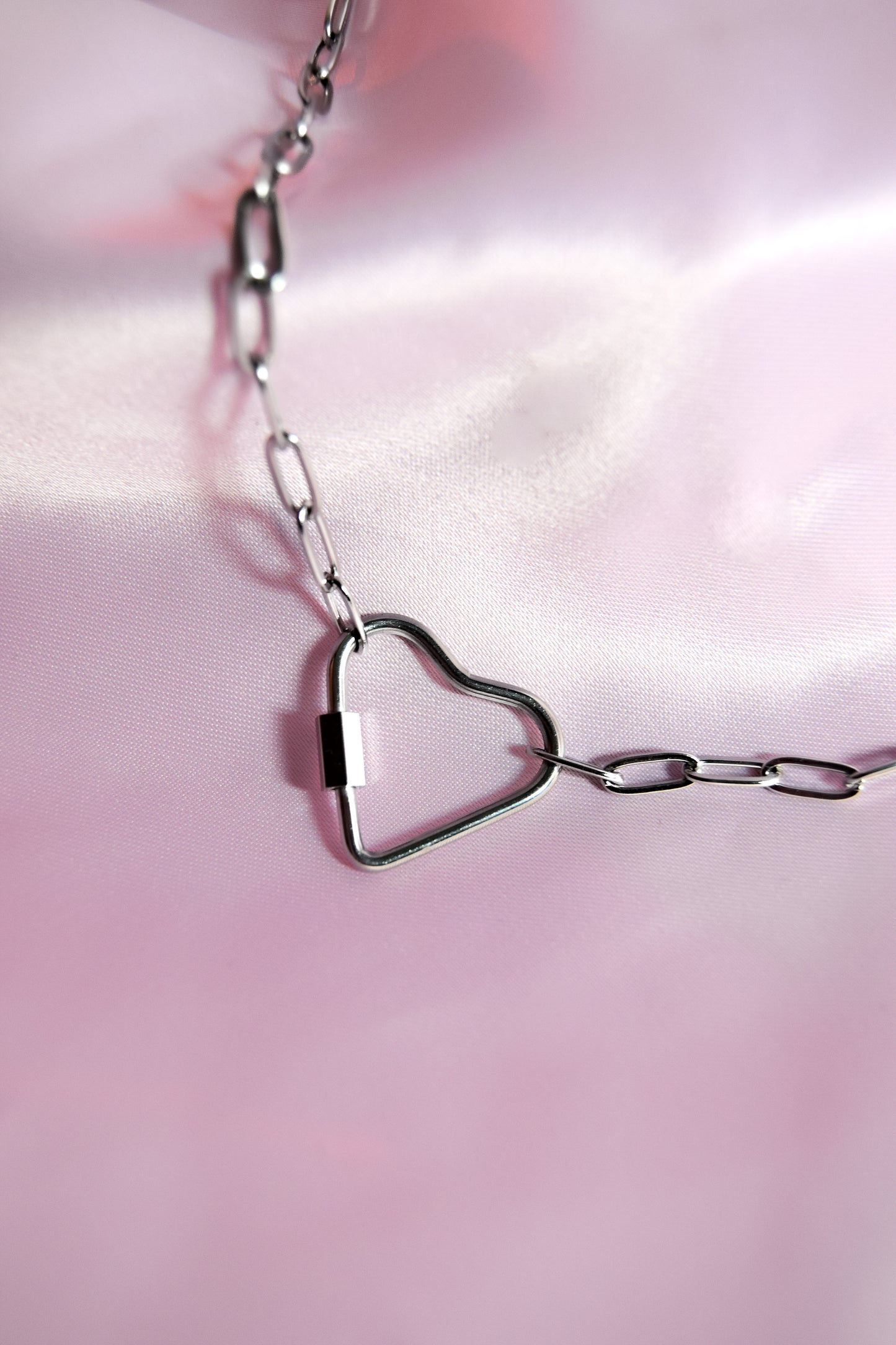 Silver heart carabiner necklace in 304 stainless steel