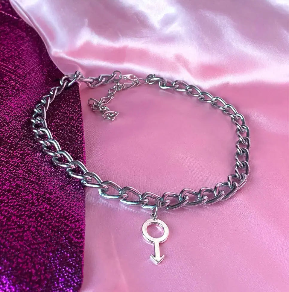 Mars charm chunky chain choker necklace Leftbians