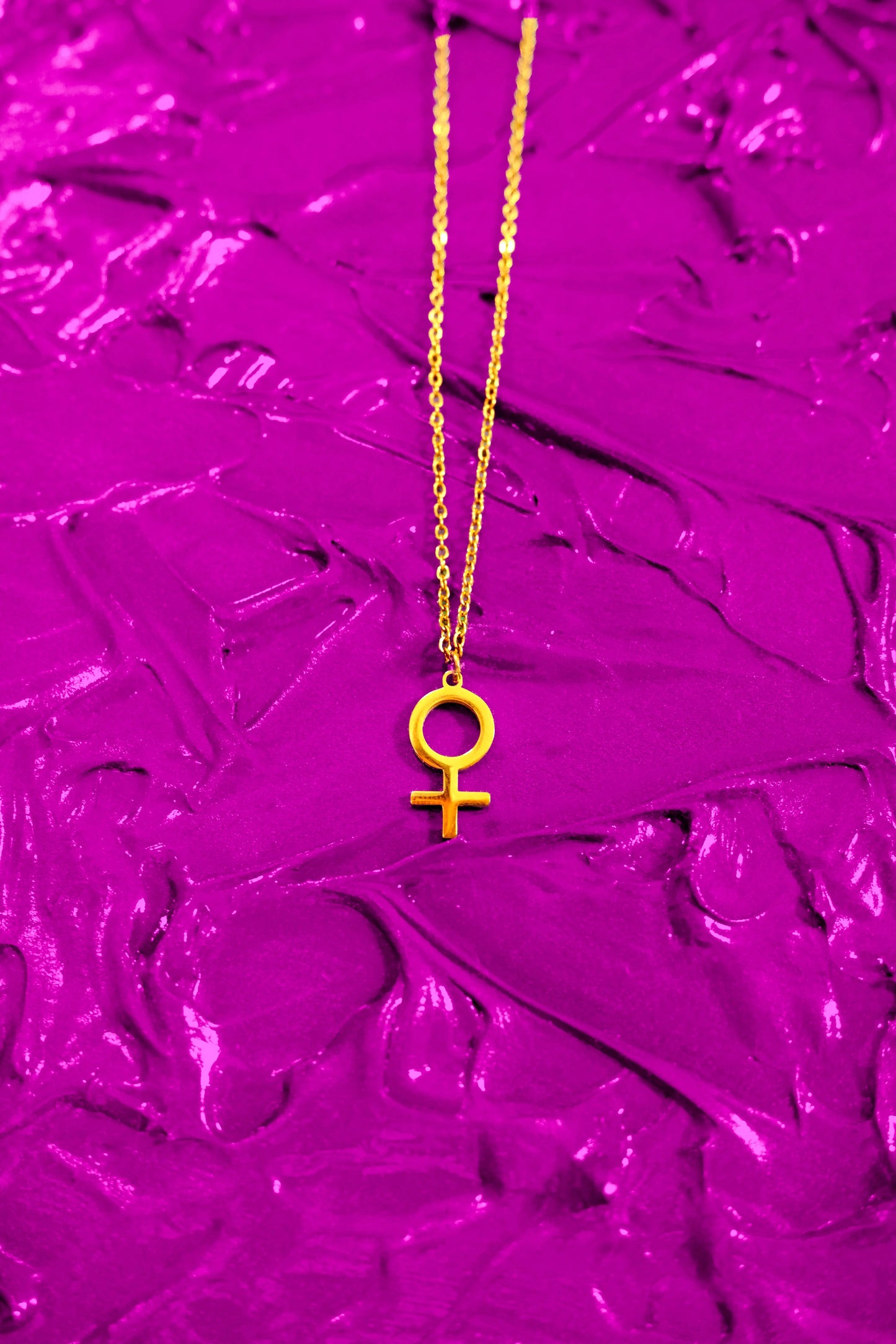 Venus symbol necklace in gold plated stainless steel Leftbians