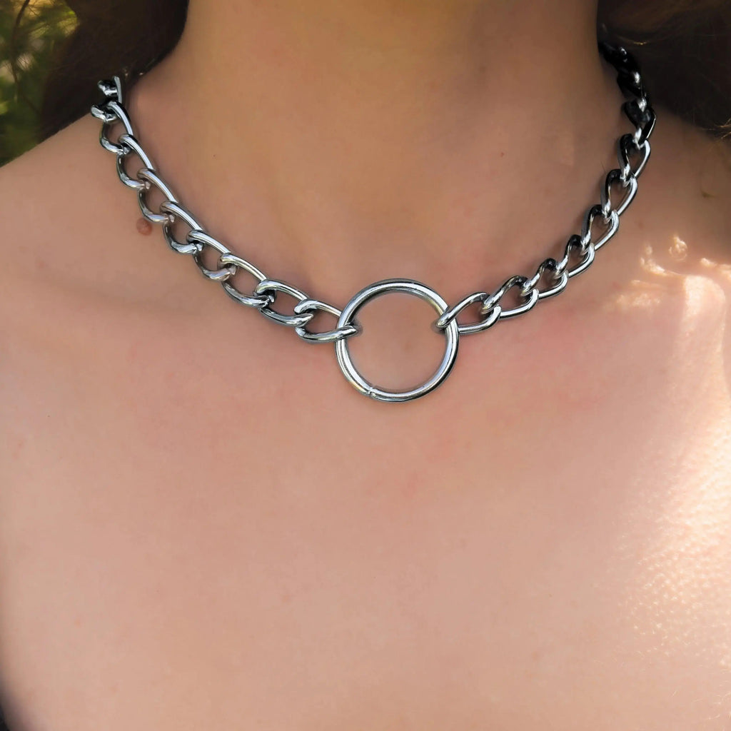 O ring chain choker necklace Leftbians