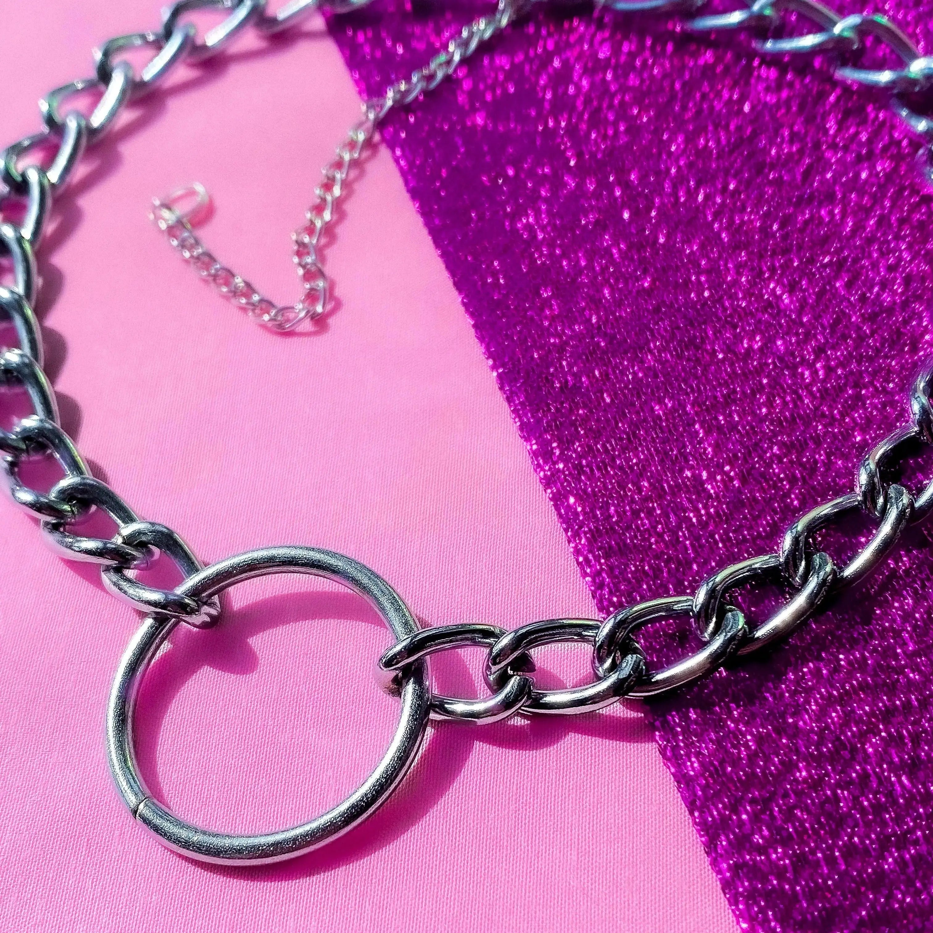 O ring chain choker necklace Leftbians