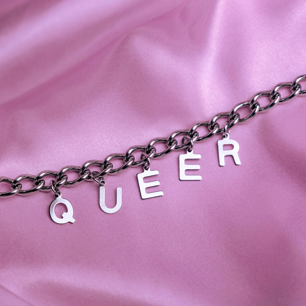 QUEER letter charm chain in stainless steel Leftbians