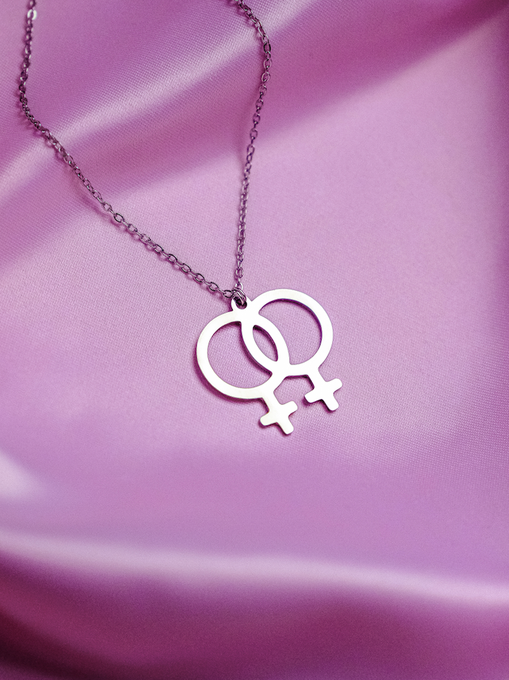 Double Venus stainless steel necklace