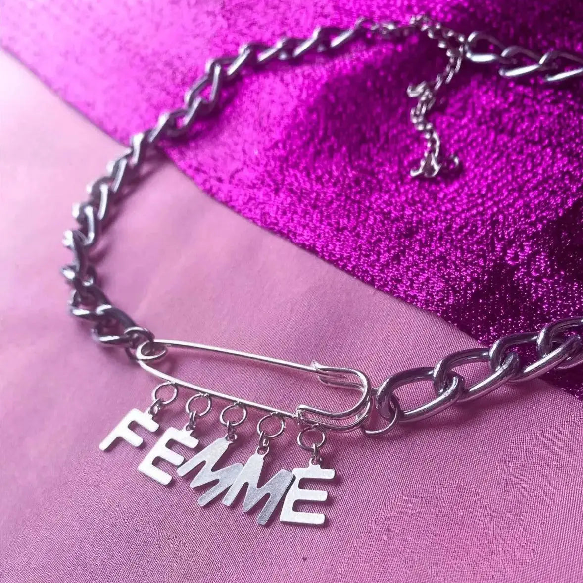 Femme kilt pin chunky chain choker necklace Leftbians