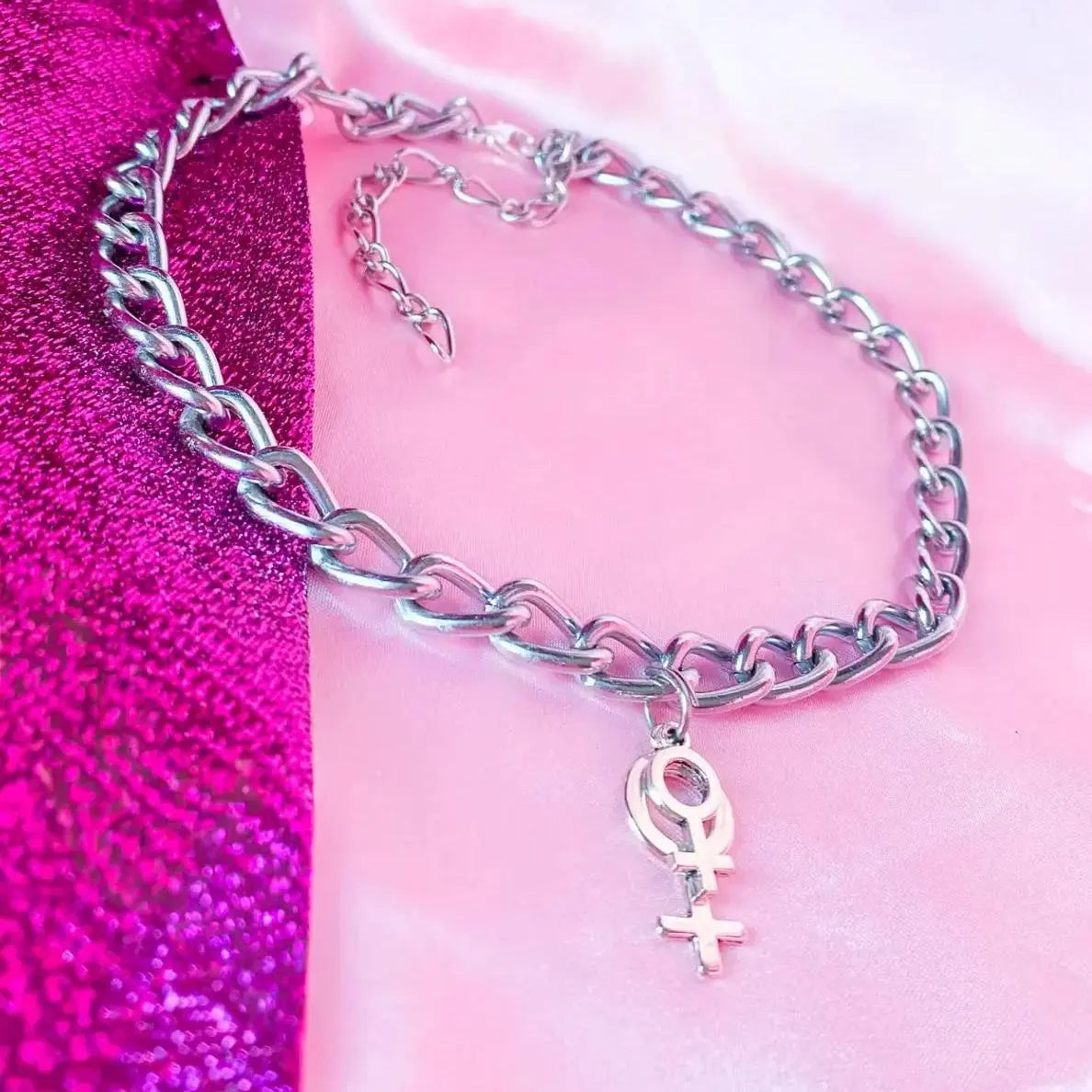 Double Venus chunky chain choker necklace Leftbians