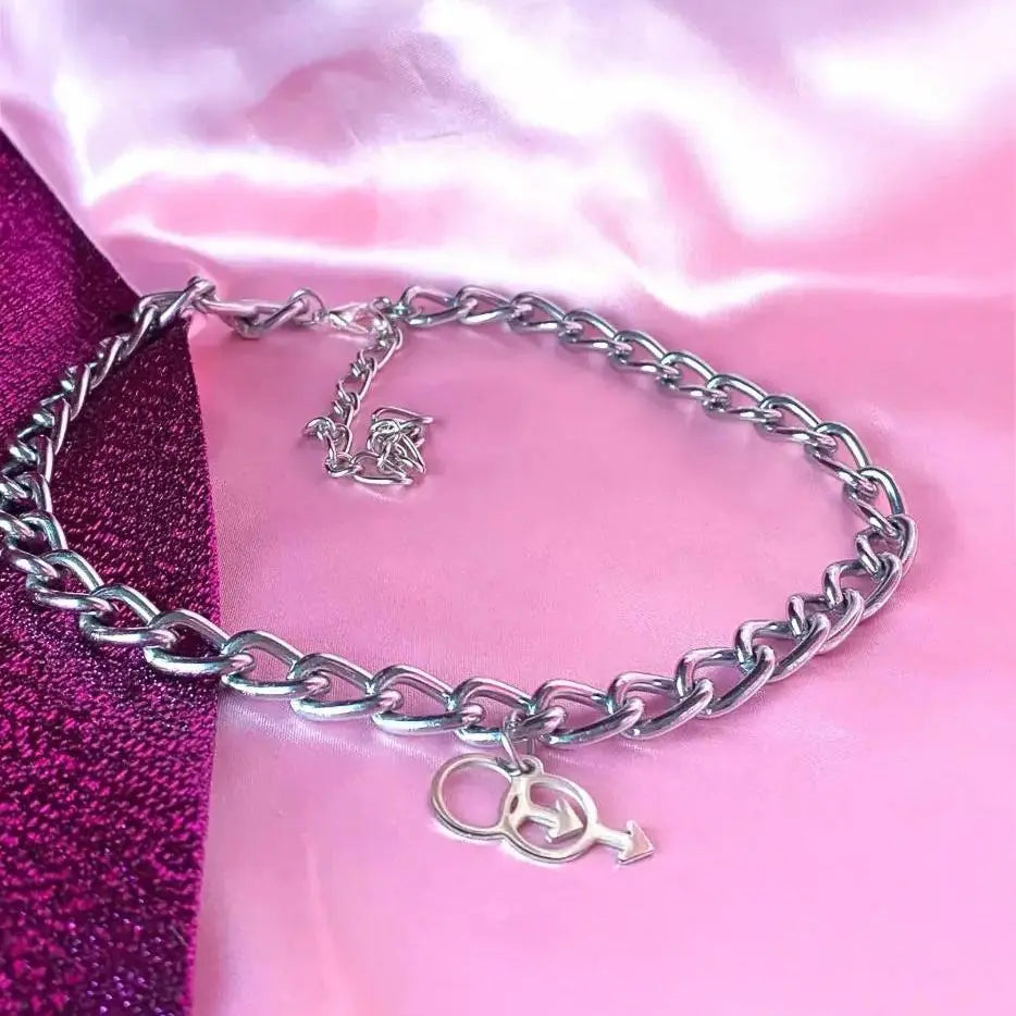 Double mars charm chunky chain choker necklace Leftbians