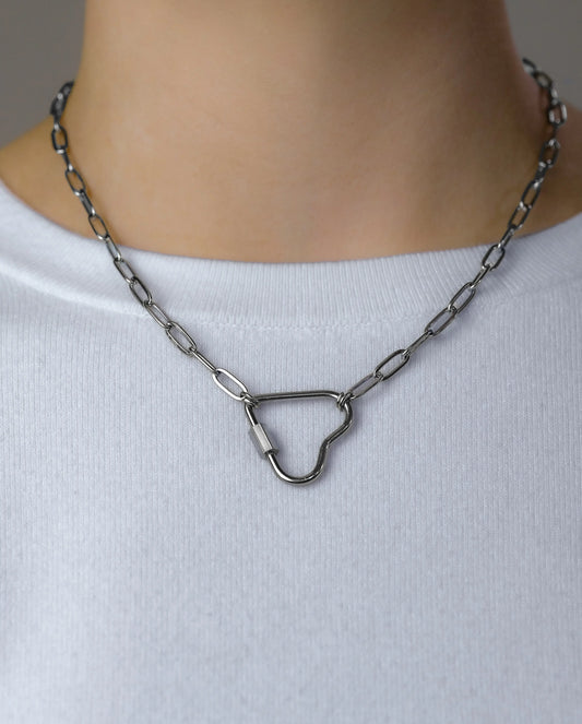 Silver heart carabiner necklace in 304 stainless steel Leftbians