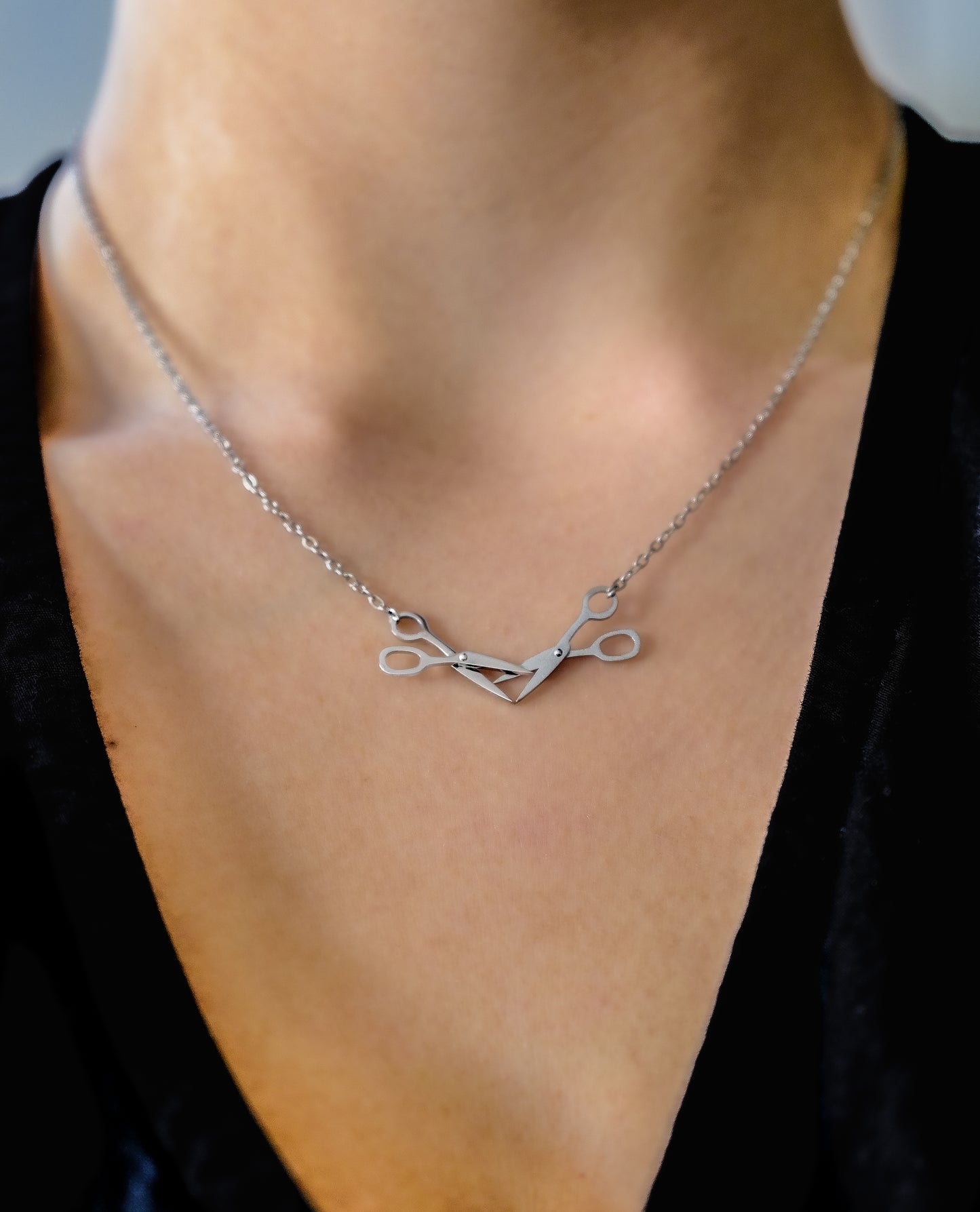 Scissor necklace in 304 stainless steel