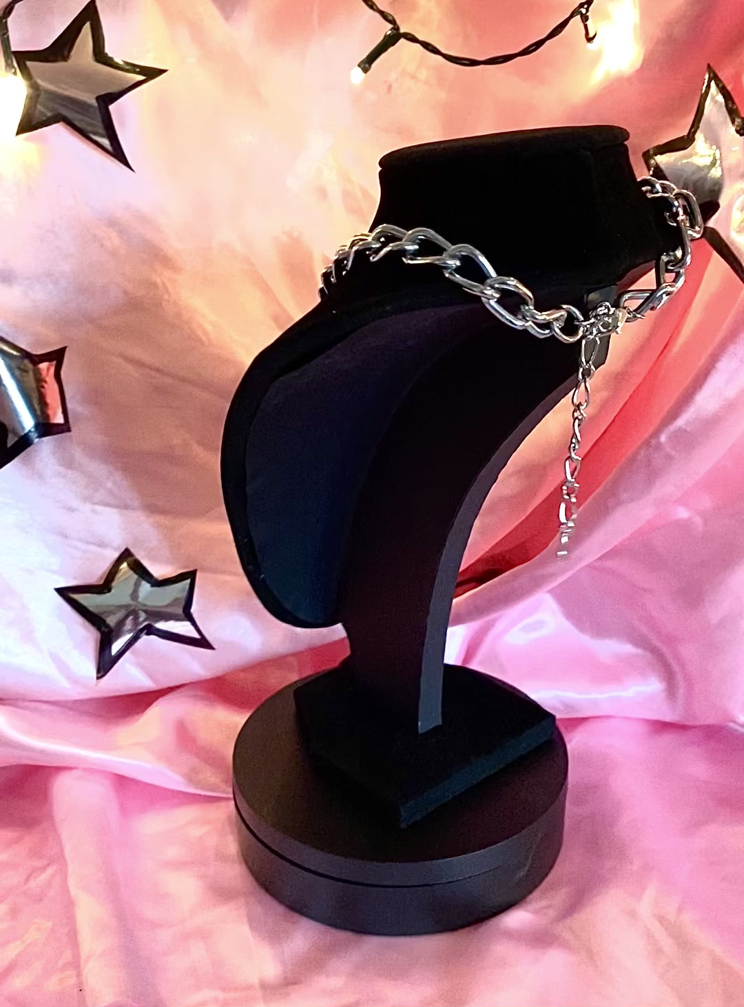 Heart O ring chain with Non Binary symbol on a chunky chain choker necklace