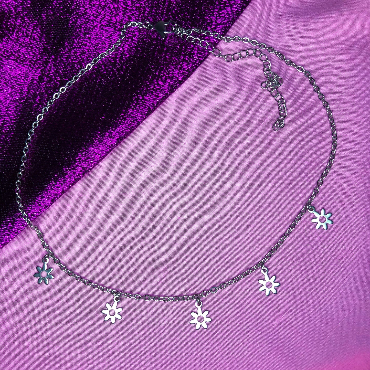 Dainty Flower charm necklace choker