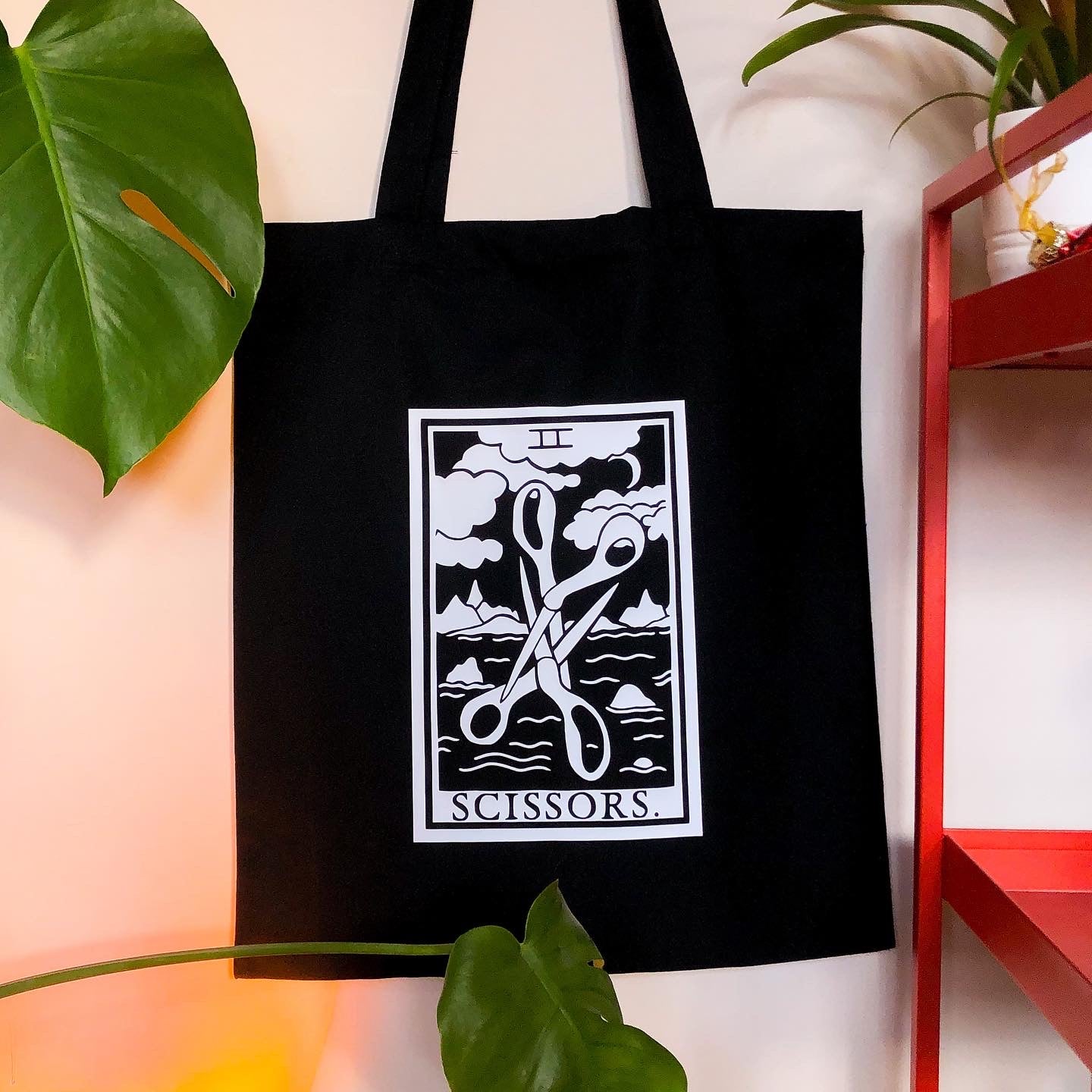 Scissor tarot card black tote bag